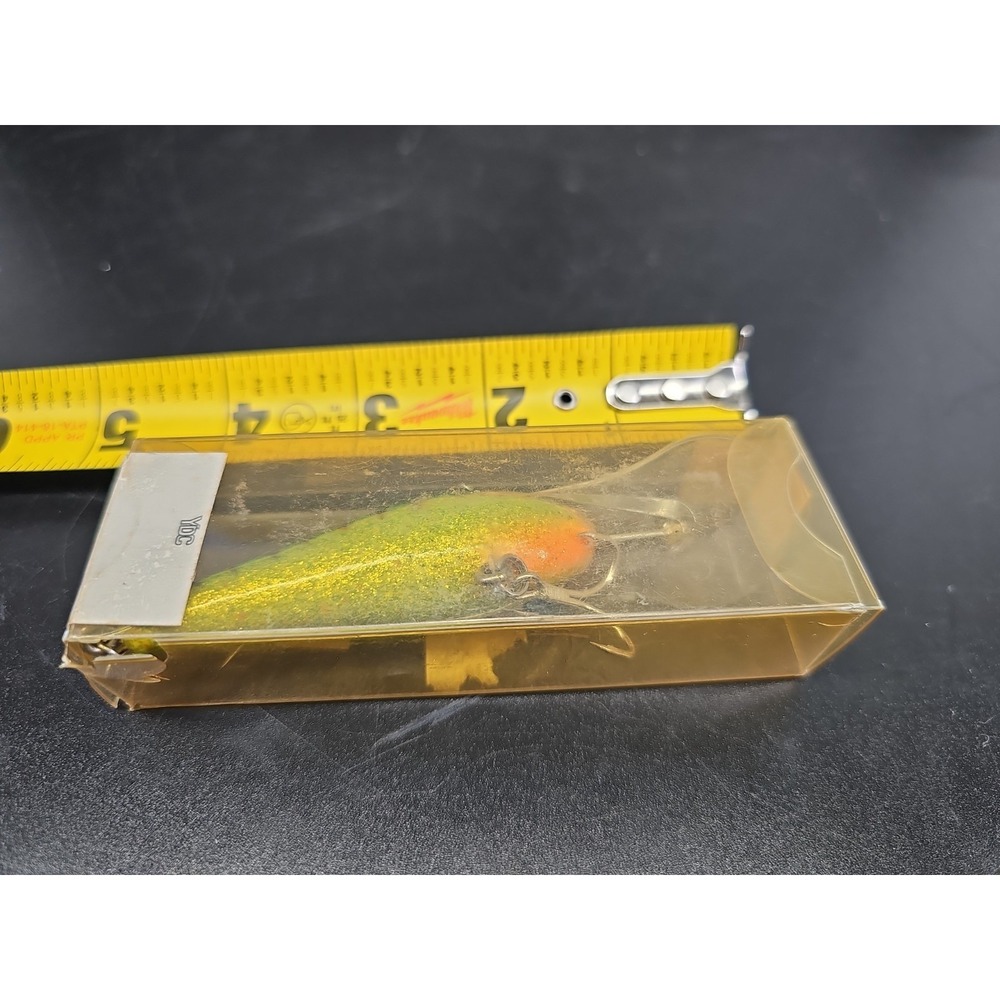 VINTAGE STRIKE KING FISHING LURE NEW IN BOX  Green Yellow BLUE Never Opened